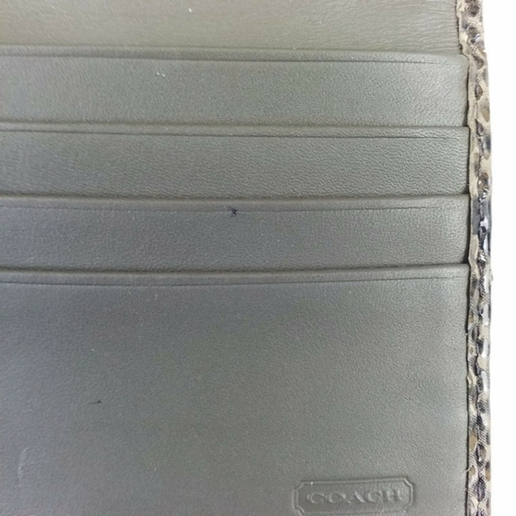 Coach SoHo Continental Exotic Black Embossed Python Print Leather Trifold Wallet - Picture 13 of 15
